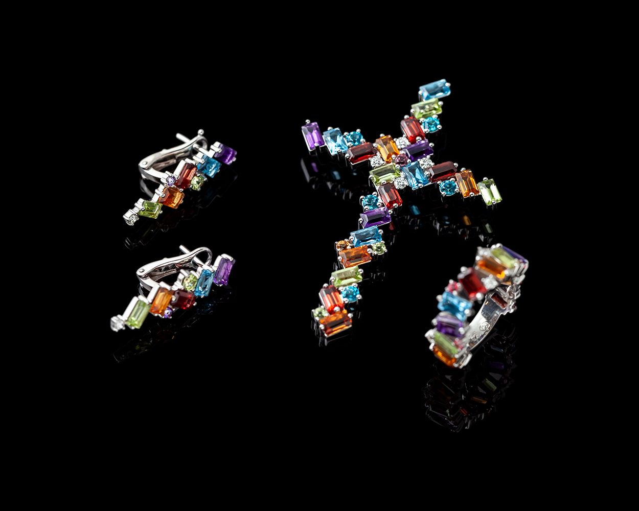 Eternal Spectrum  White Gold Cross